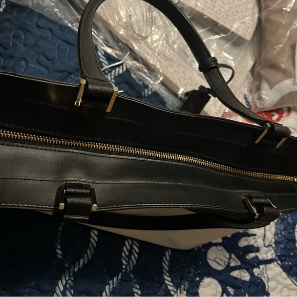 Kate Spade Purse - Picture 10 of 10